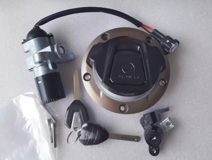 01 6GUV-011000-9100-10 LOCK KIT (FOR ZIRCON BLACK VEHICLE)